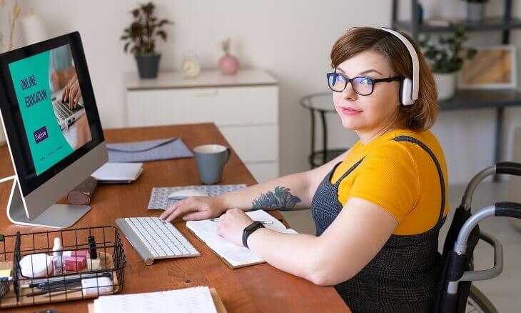 eBook “Modern AI Prompts”